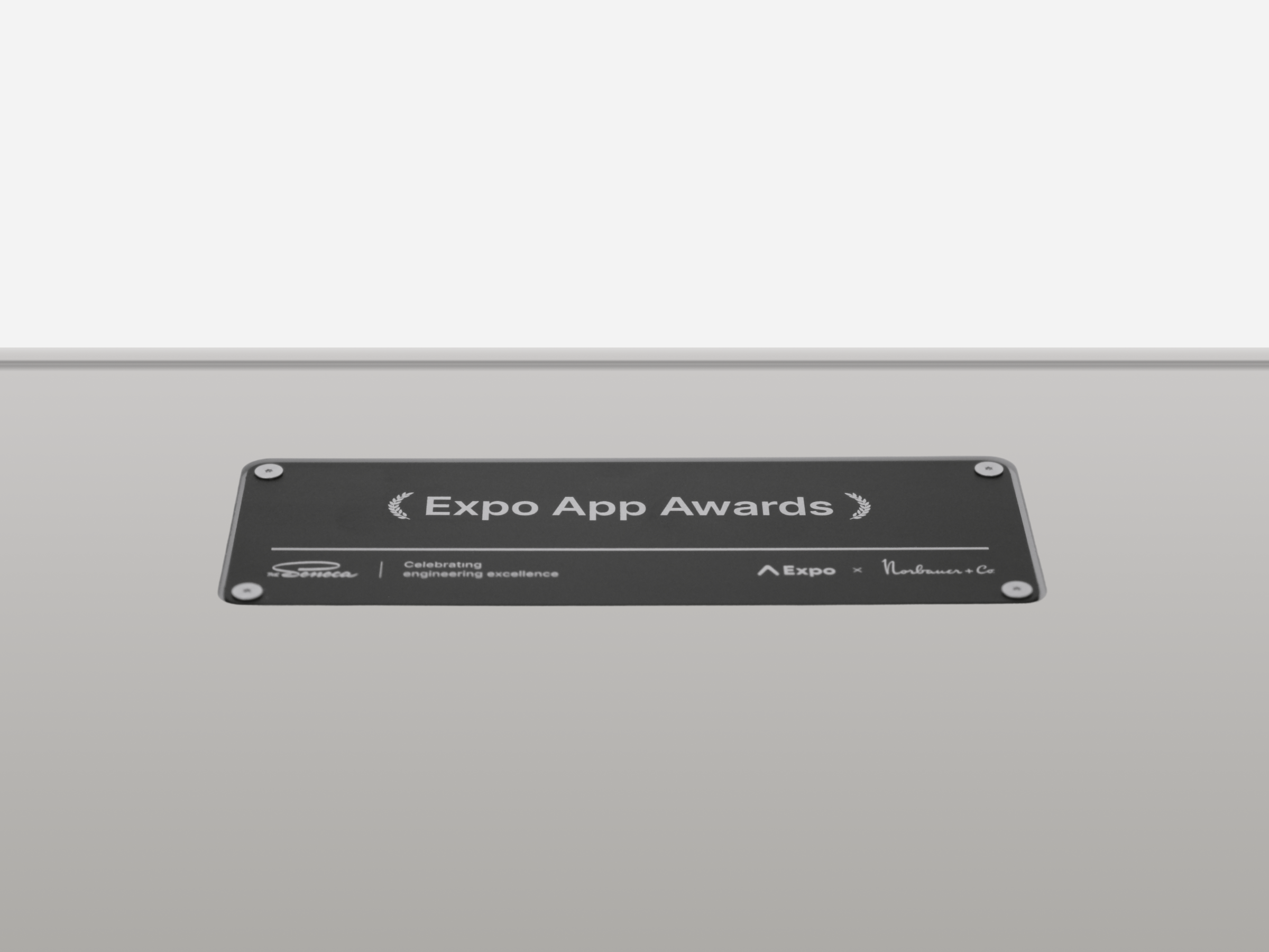 26707738-expo-app-awards-prize.png
