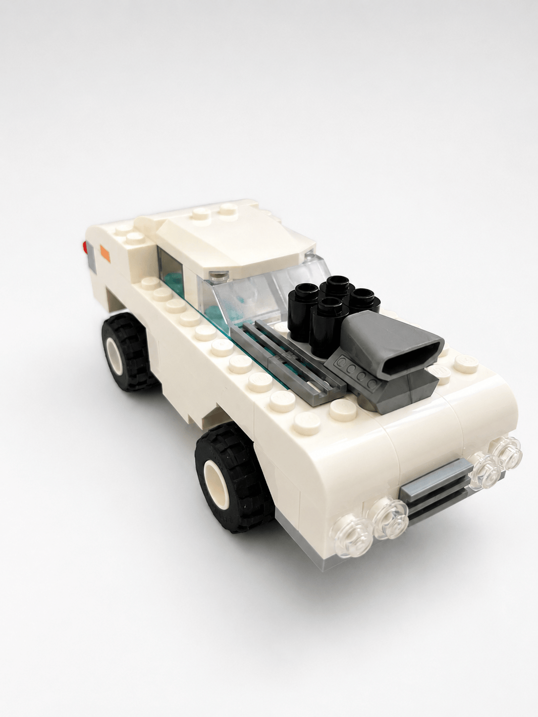 lego-builds/vintage-car.png
